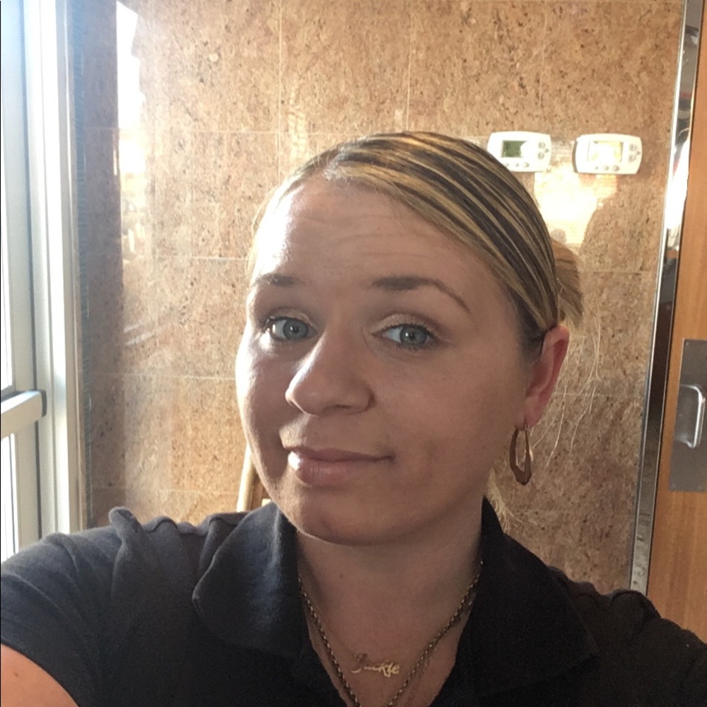 Meet your Posher, Jacqueline